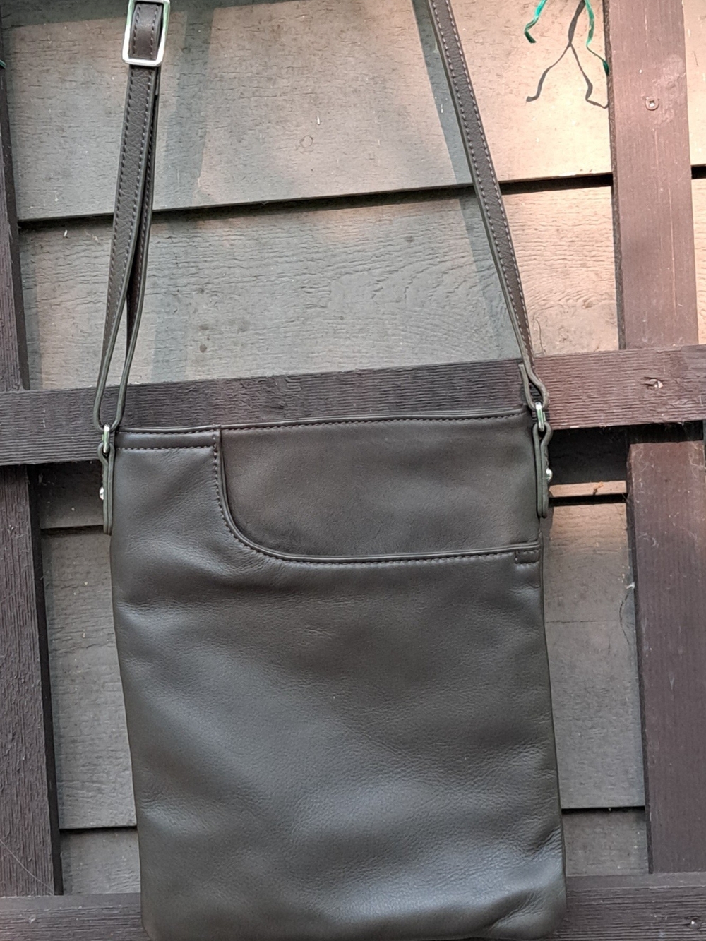 margot Olive Green Leather Messenger Bag